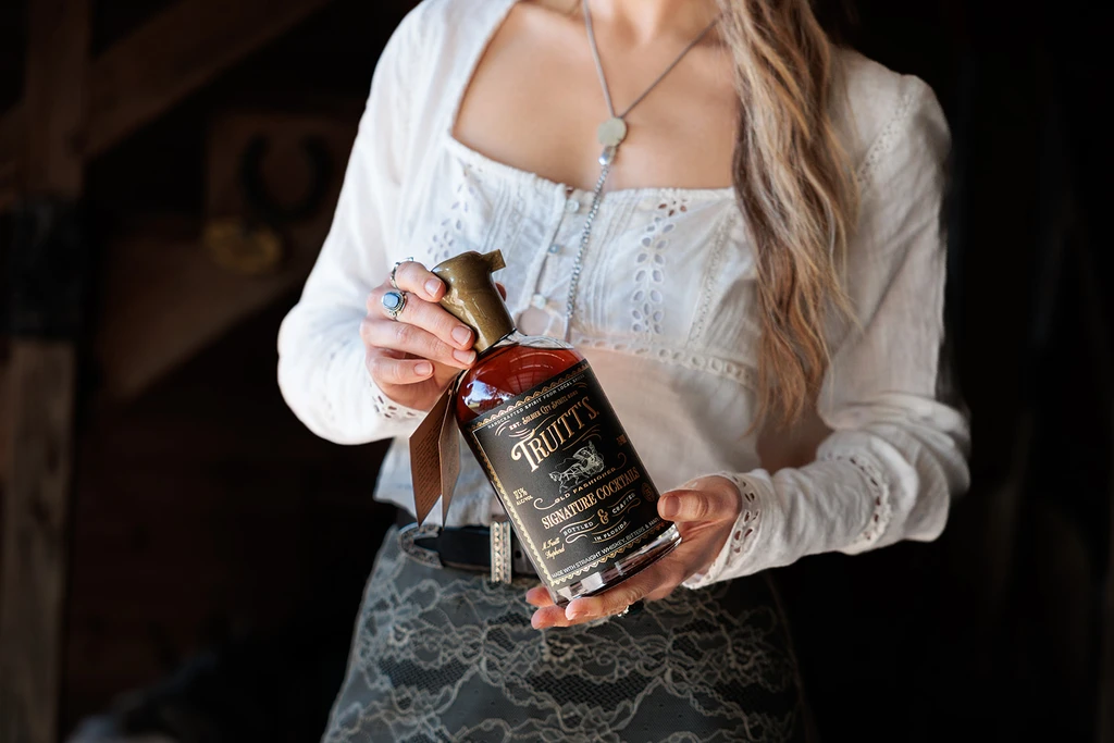 The Holiday Gift Guide for Whiskey Drinker